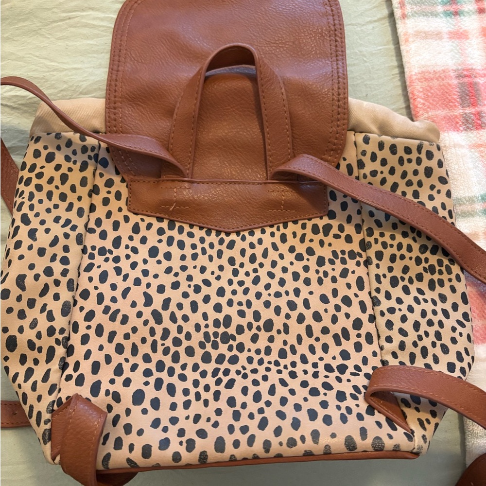 Universal Thread Womens Leopard Print Back Pack - image 3